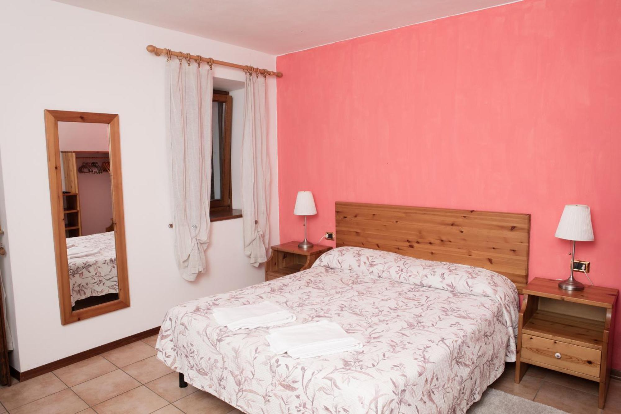 Agriturismo La Fonte Di Mariella Gravedona Kültér fotó
