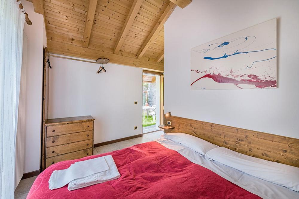 Agriturismo La Fonte Di Mariella Gravedona Kültér fotó